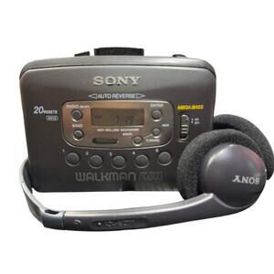 Sony Walkman WM-FX423 Cassette Player AMFM Radio Mega Bass For Parts Not Working